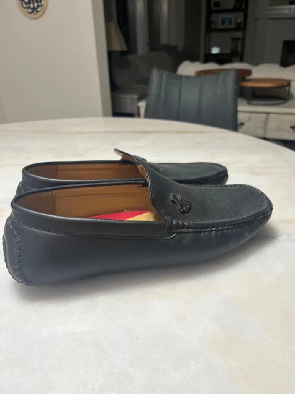 Men’s Rocawear black loafers